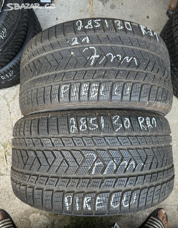 285/30 r21 Pirelli.