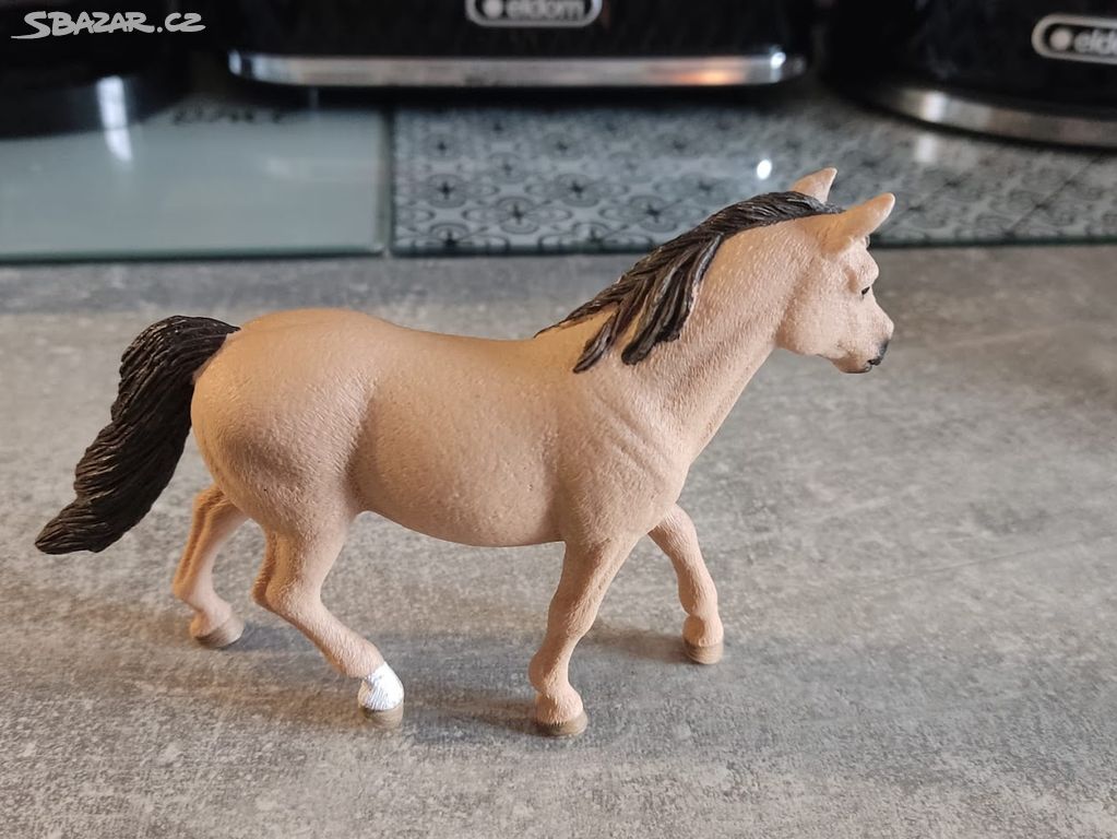 Schleich pony kobyla Connemara