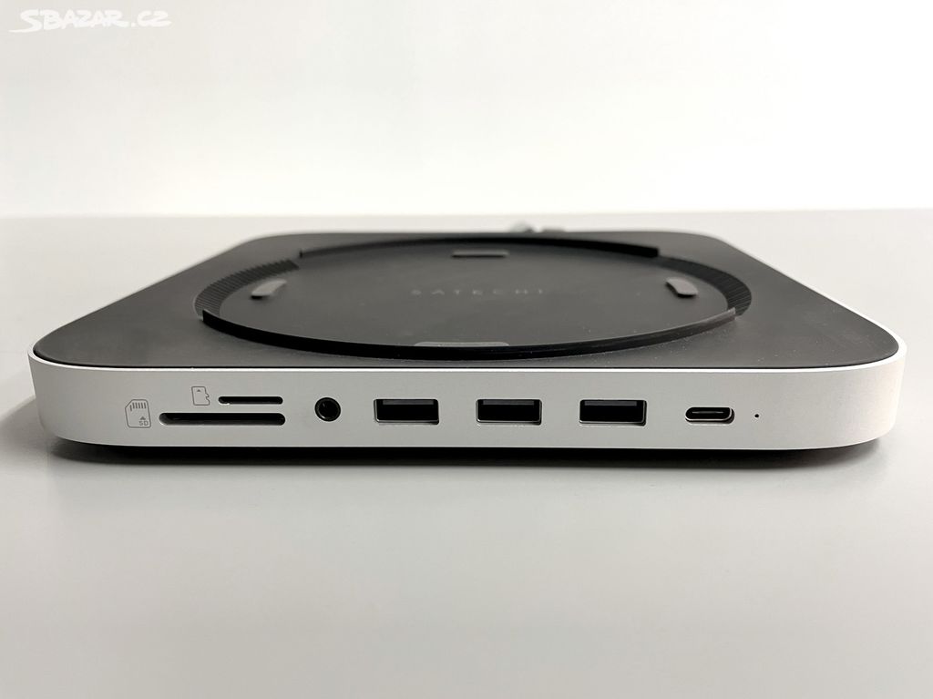 Satechi Mac Mini hub + SSD WD Blue 2 TB