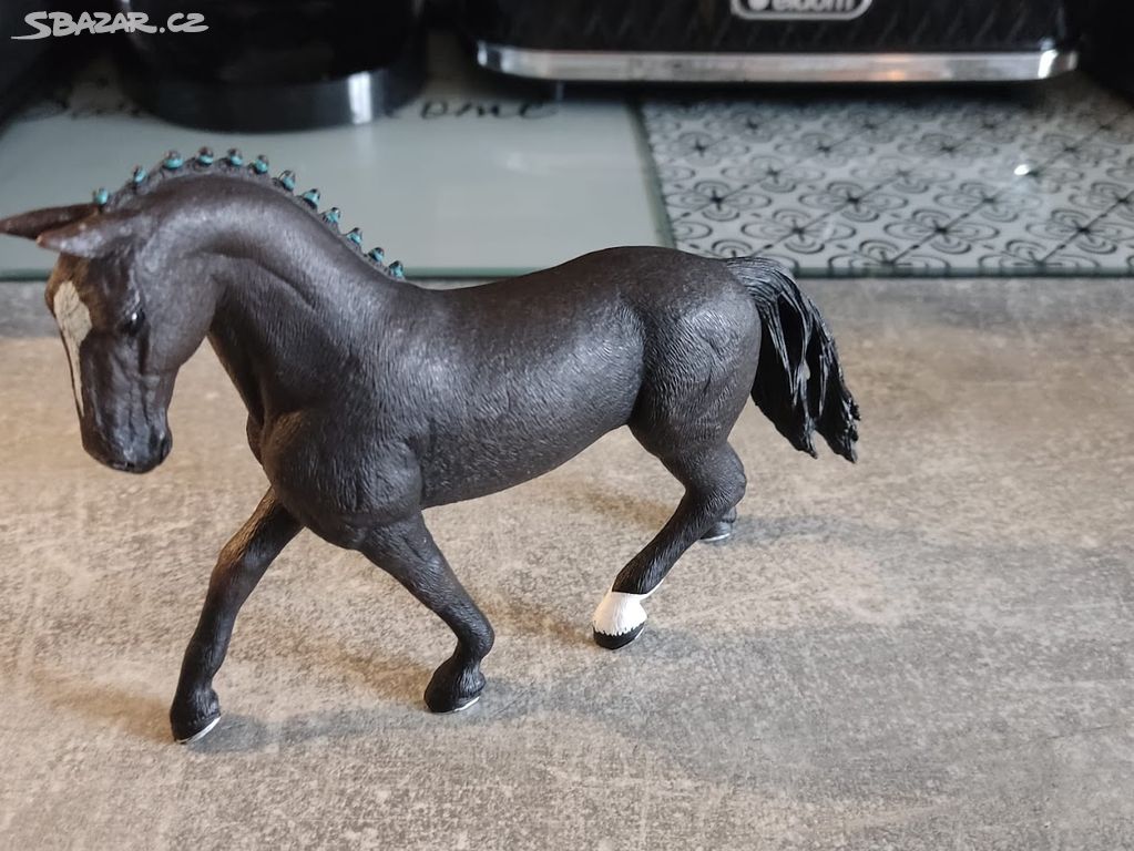 Schleich Hannoverská klisna