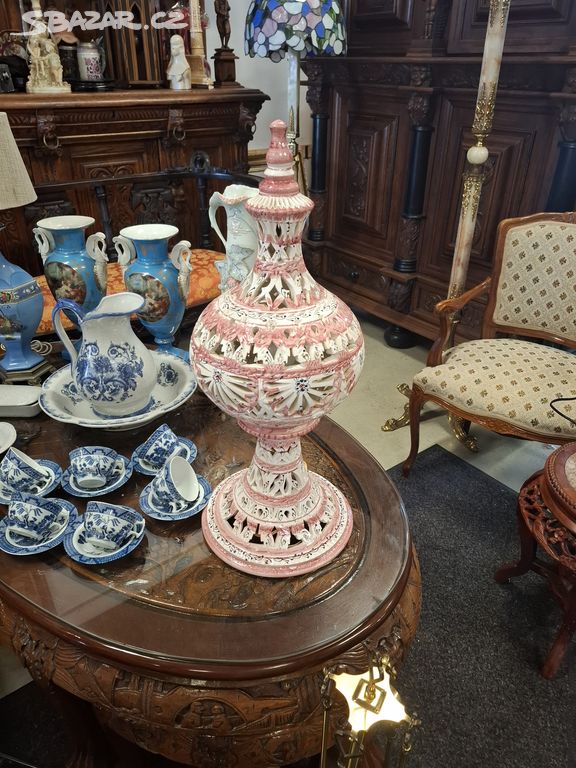 Starožitná porcelánová lampa