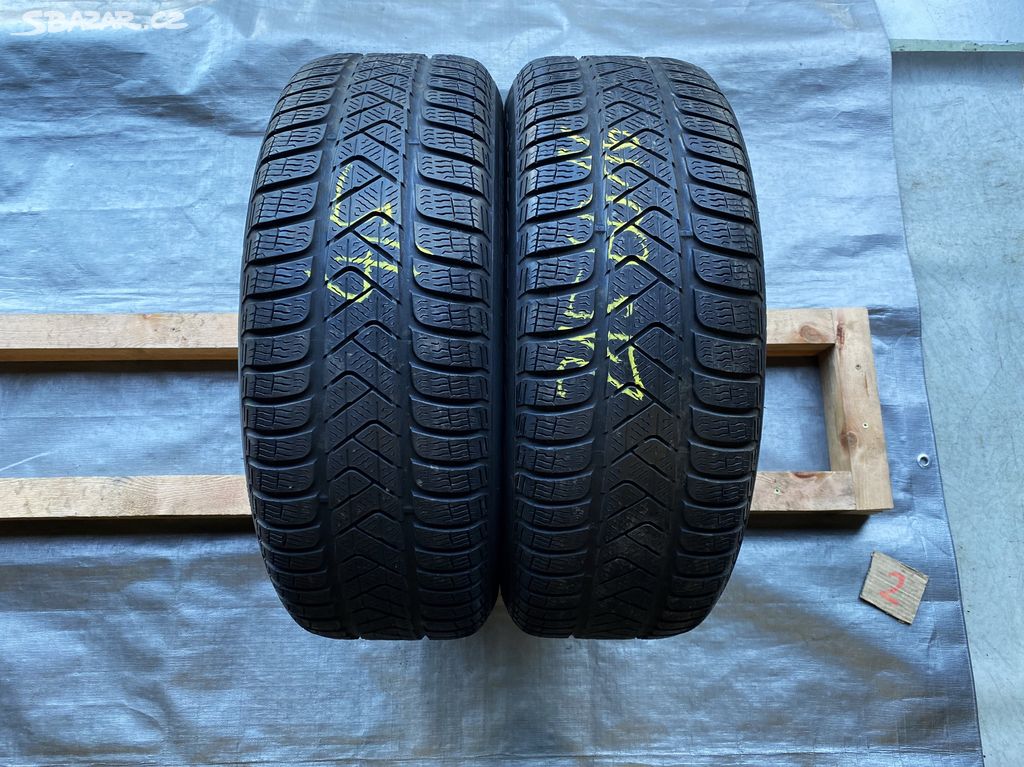 215 60 16 Pirelli, pneu zimní, 2ks