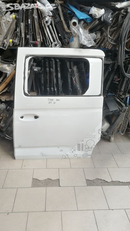 VW CADDY 2K7, MAXI, LZ DVEŘE , ŠOUPAČKY