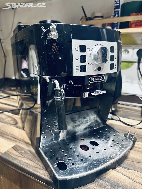 Delonghi magnifica S