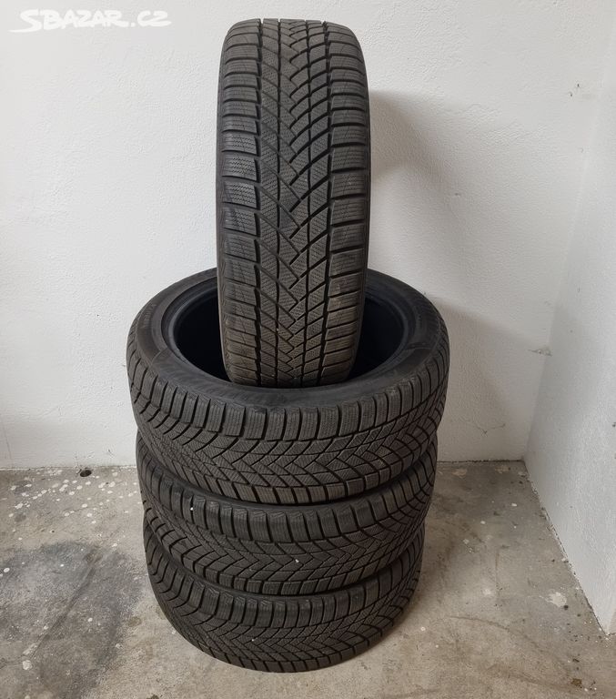 Zimní pneu Matador 225/45 R18