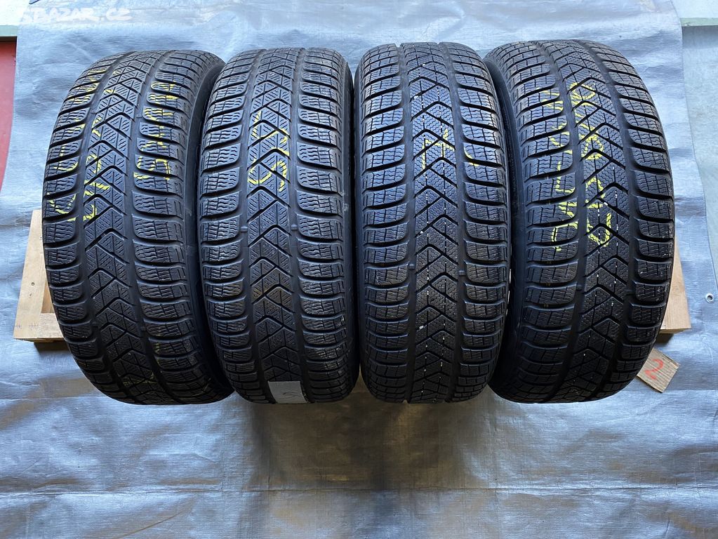 215 60 16 Pirelli, pneu zimní, 4ks