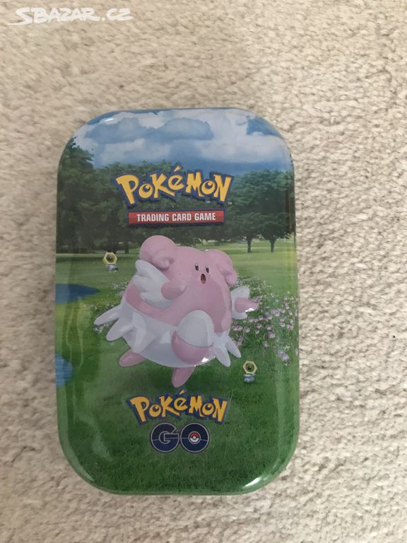 Pokemon karticky a krabicka