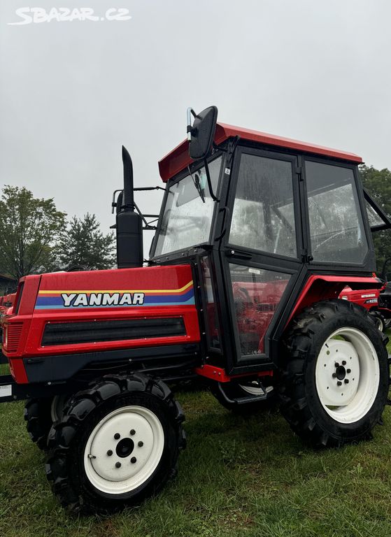 YANMAR F18D Kabina + pluh na sníh + sypač na sůl