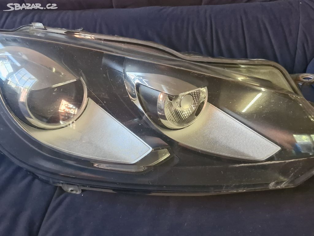 Prave predni svetlo vw golf VI xenon 5K1941752C