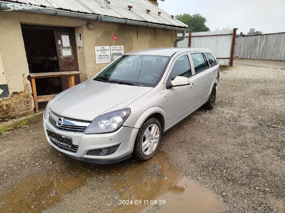 Prodám veškeré náhradní díly Opel Astra A16XER 85