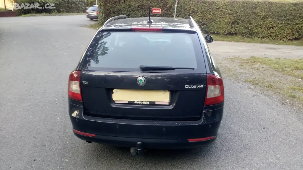 Škoda Octavia combi TDI 77kW Elegance Navigace-TOP - fotka 3