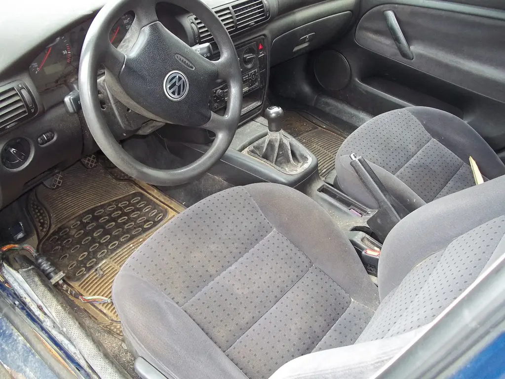 VW Passat combi, 1.9 TDi, na ND - fotka 3