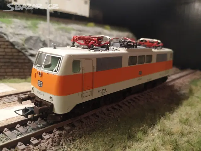 Roco BR 111 HOゲージ 電気機関車 43414 Roco BR 111 HOゲージ 電気機関車 43414 Roco BR 111 HOゲージ