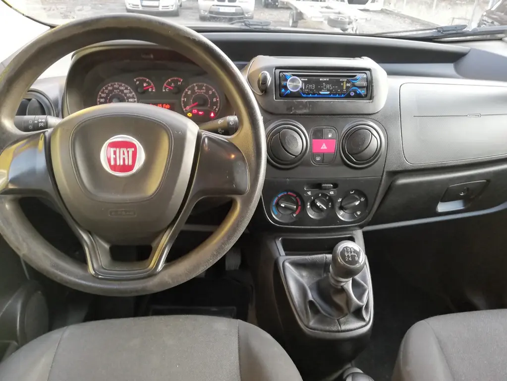 Fiat Qubo 1,4i CNG, klima - fotka 6