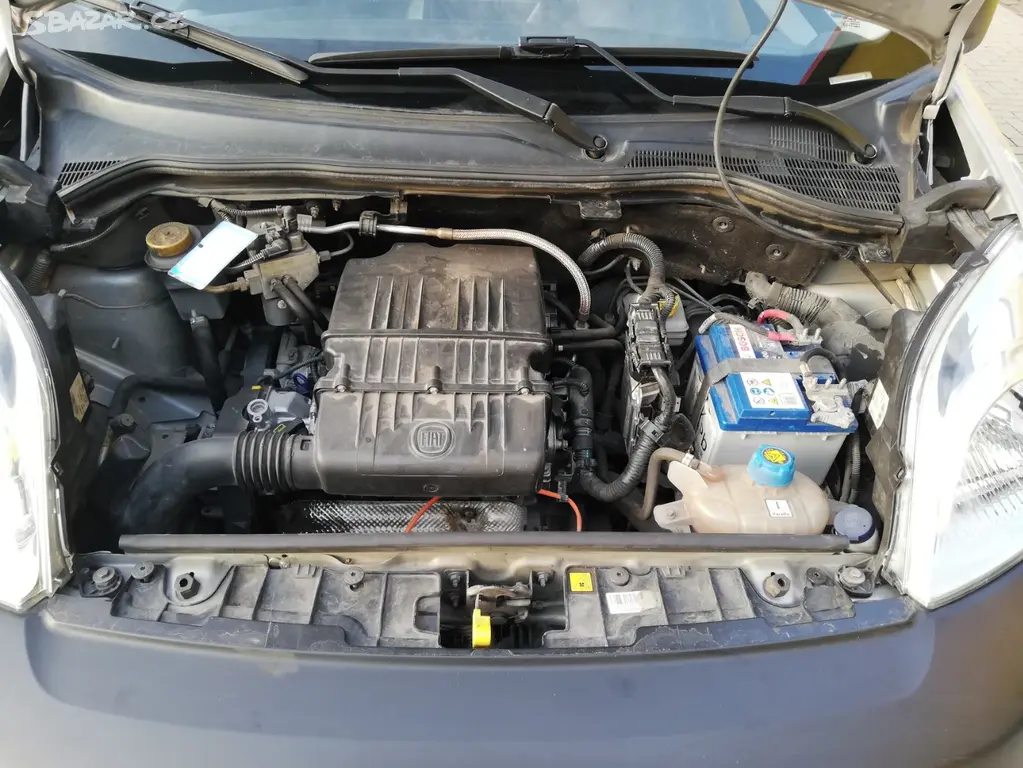 Fiat Qubo 1,4i CNG, klima - fotka 4