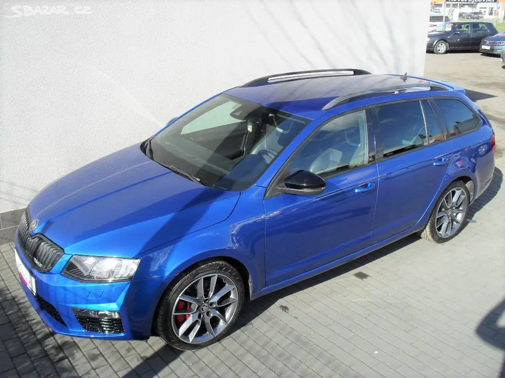 Škoda Octavia III 2.0 TSI RS DSG Raceblau 299999Kč