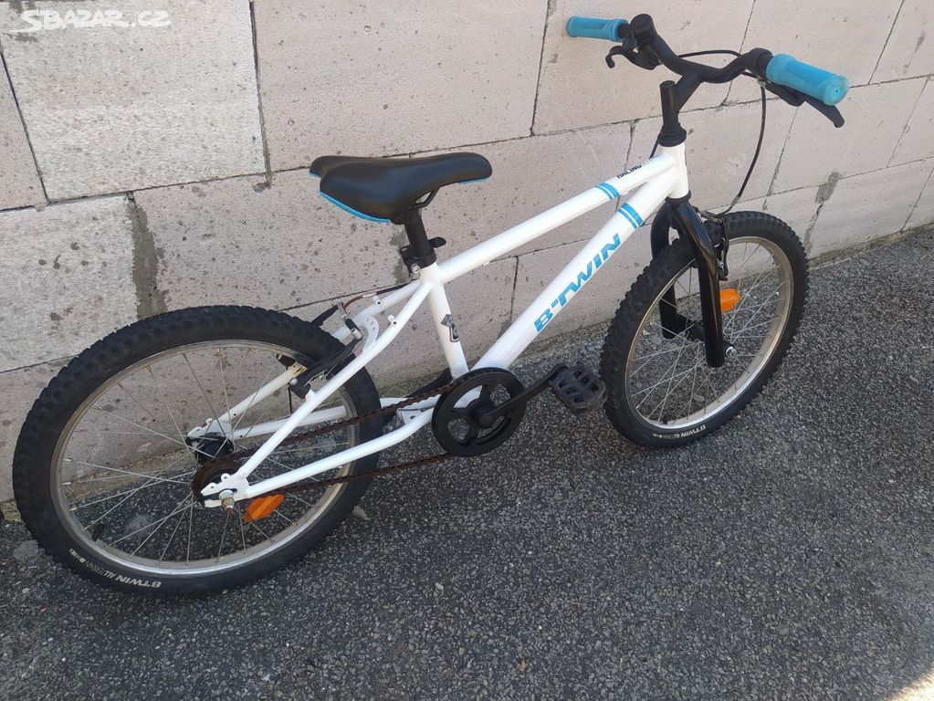 Btwin racing sales boy 300 price