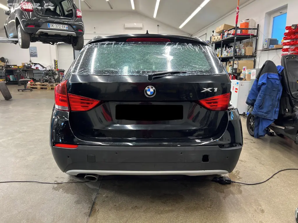 BMW X1 E84 23D 2.0D 150kW XDRIVE - fotka 5