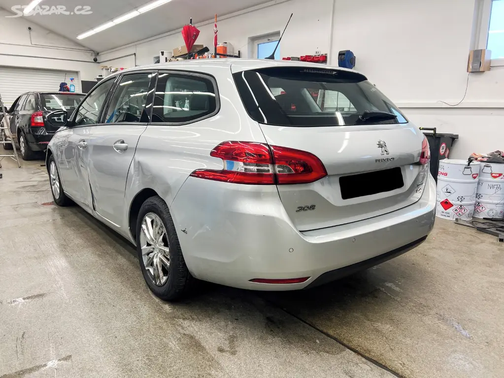 Peugeot 308 SW 1.6 BLUE HDI 88kW - fotka 4