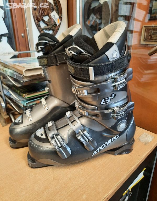 Atomic b5 ski store boots
