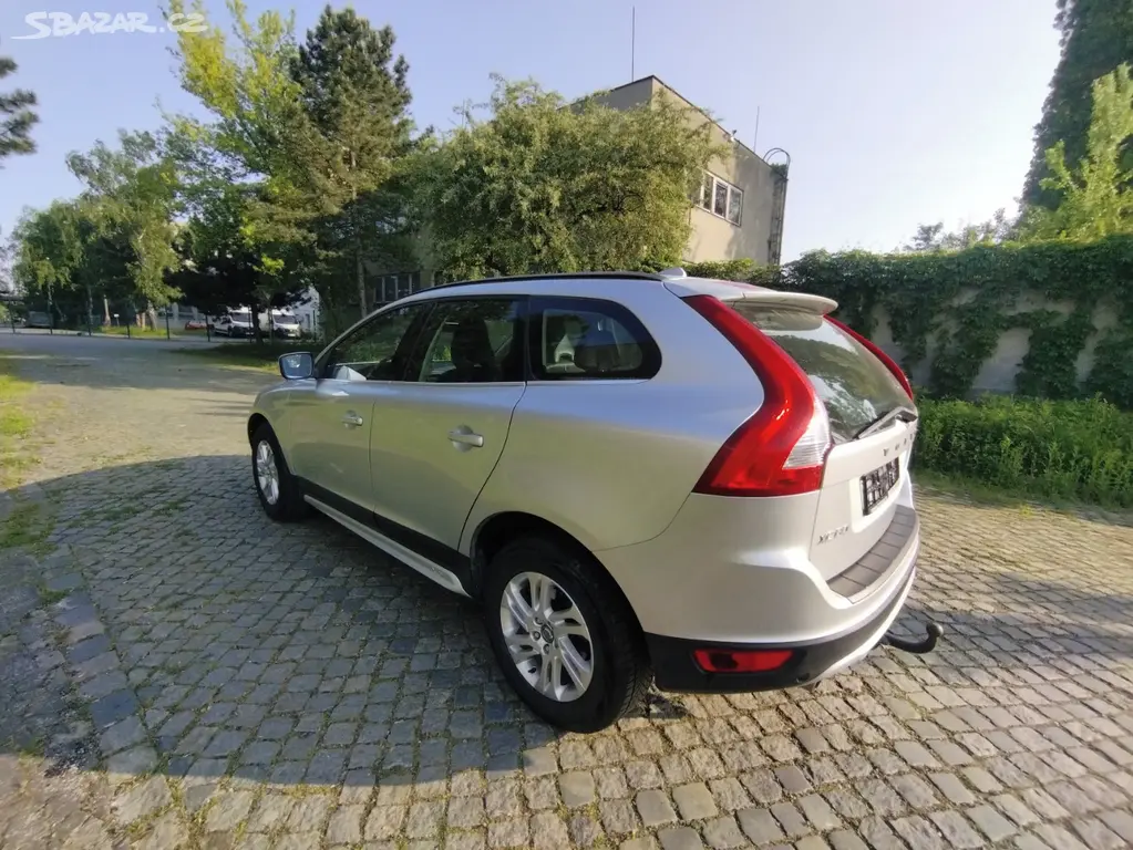 Volvo XC60, 2.4D / 120 kW, 4×4, 2011 - fotka 5