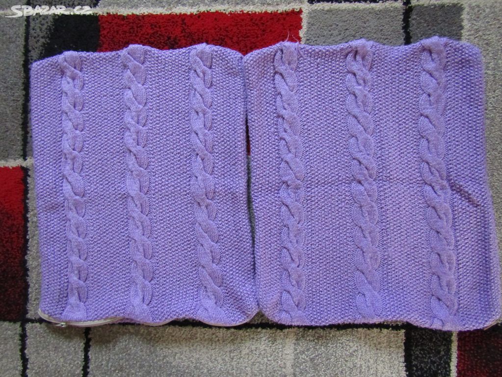 Ručně pletené povlaky na polštářky