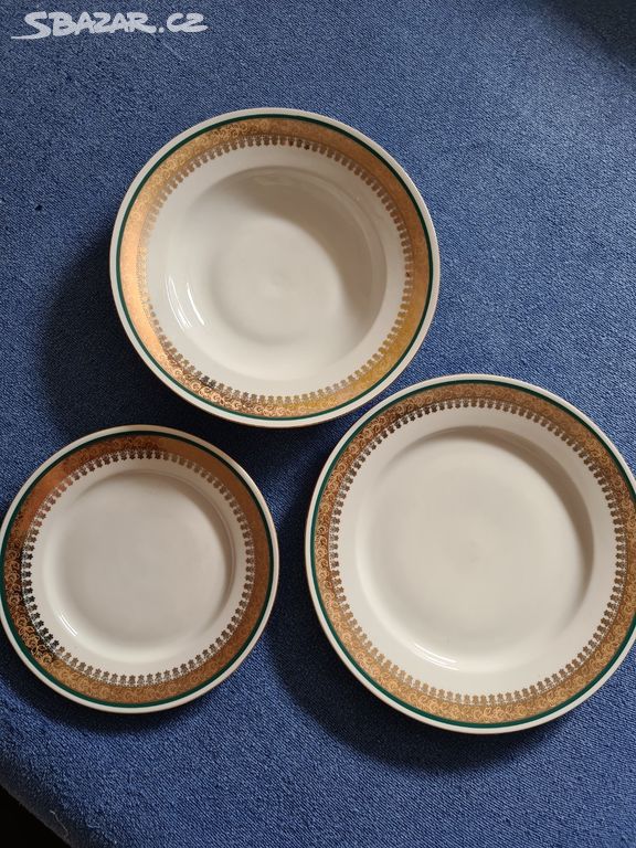 Karlovarská porcelánová sada talíře 18 kusů