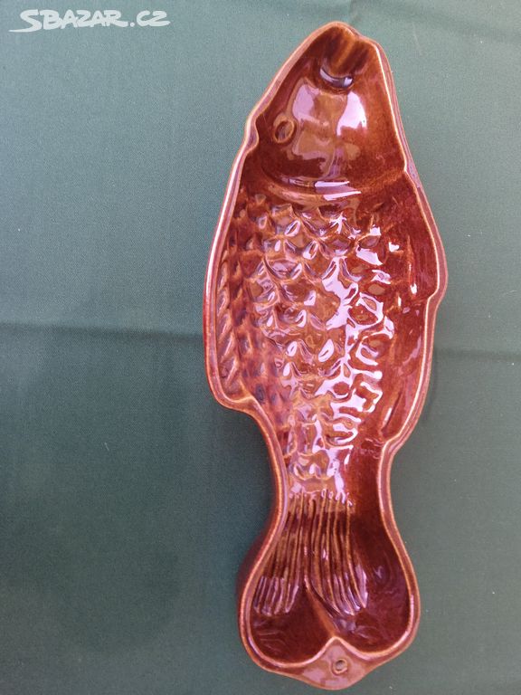 Stará keramická forma -ryba