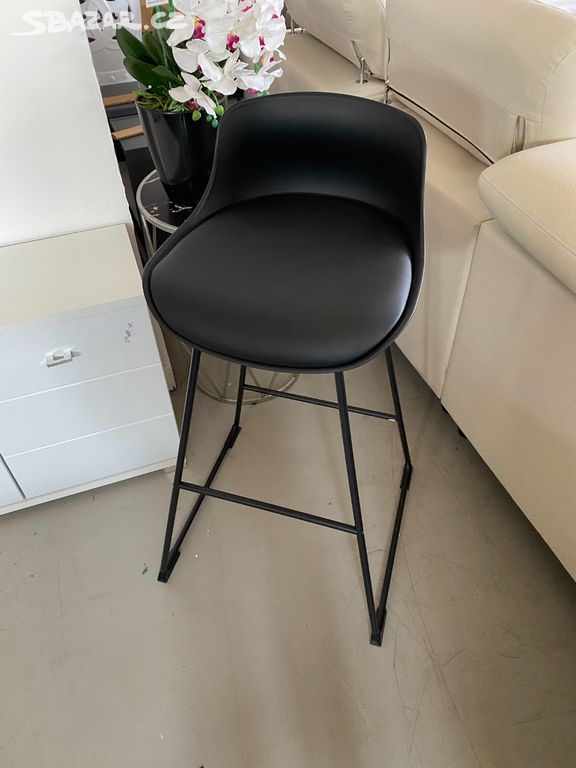 Barová židlička černá