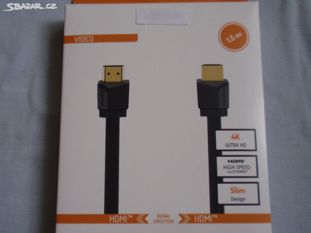 Kabel HDMI.