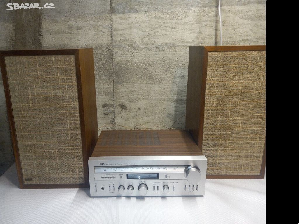 nádherný receiver AKAI AA-R20 jak nový+orig repro!