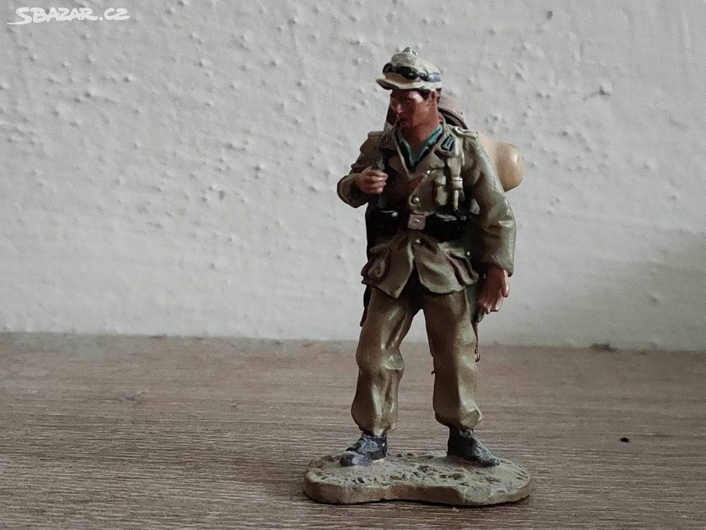 figurka Africa korps soldat 1:32 HOBBY & WORK