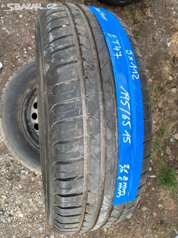 195/65 R15 Good Year pneu s diskem