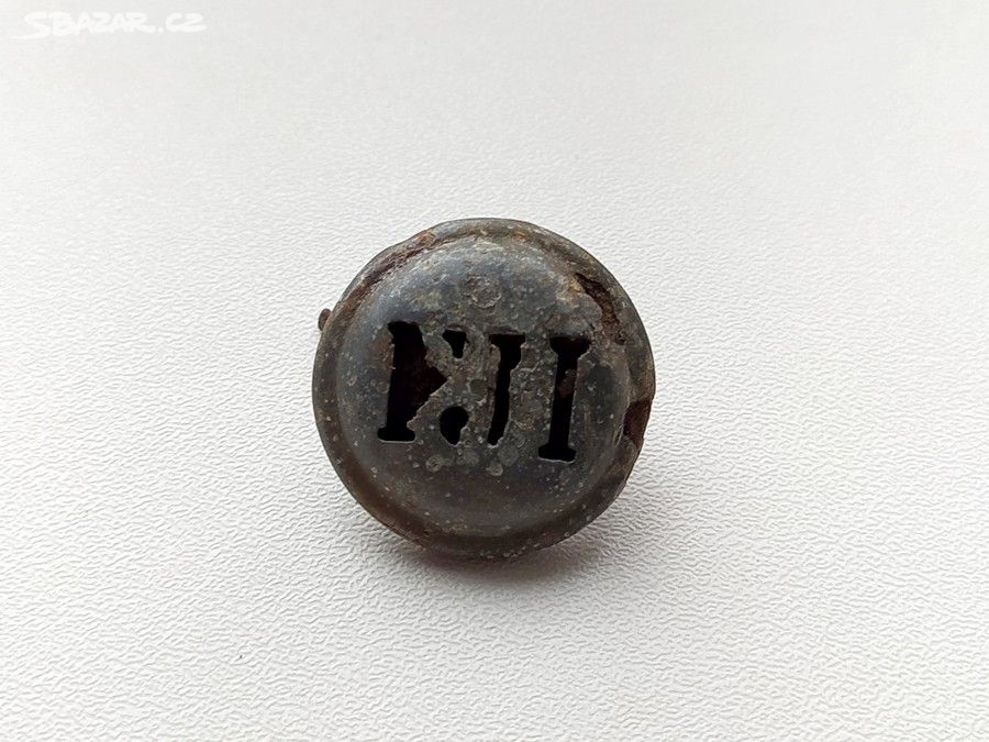 Originál R-U čepicový odznak FJI jablíčko