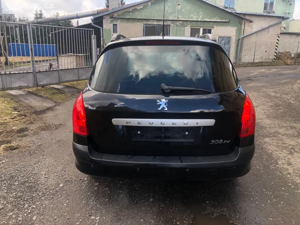 Peugeot 308, 1.4 16V Top stav - fotka 5