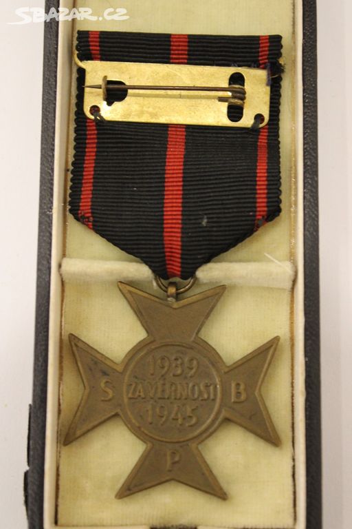 Pamětní Kříž za Věrnost - 1939-1945 ( SPB ) č.70k