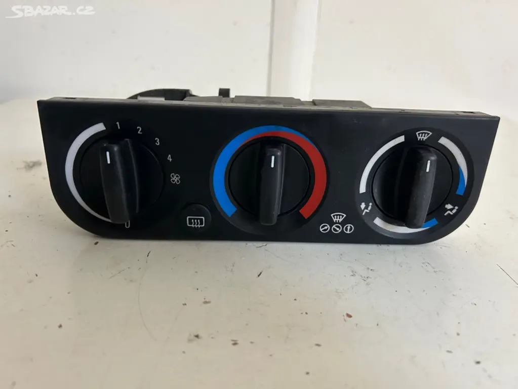 Náhled: BMW E36 ovládání topení