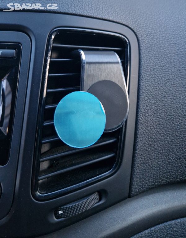 Držák na telefon do auta magnet na mobil nový