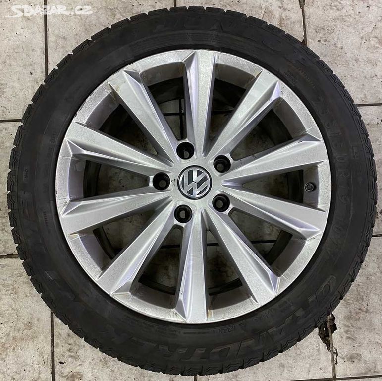 Sada originál VW 8.5x19" ET59, 5x130x71.5 a Dunlop