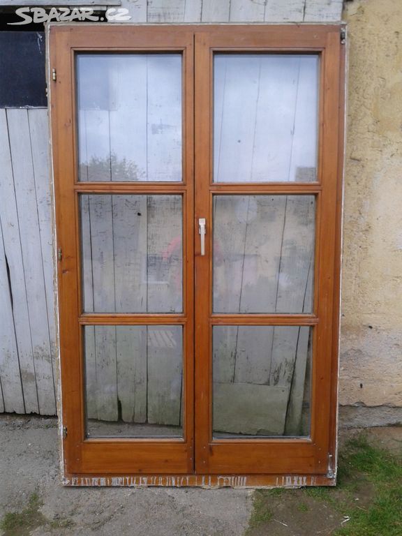 1 kus - Dřevěné balkonové dveře 125 x 200 cm