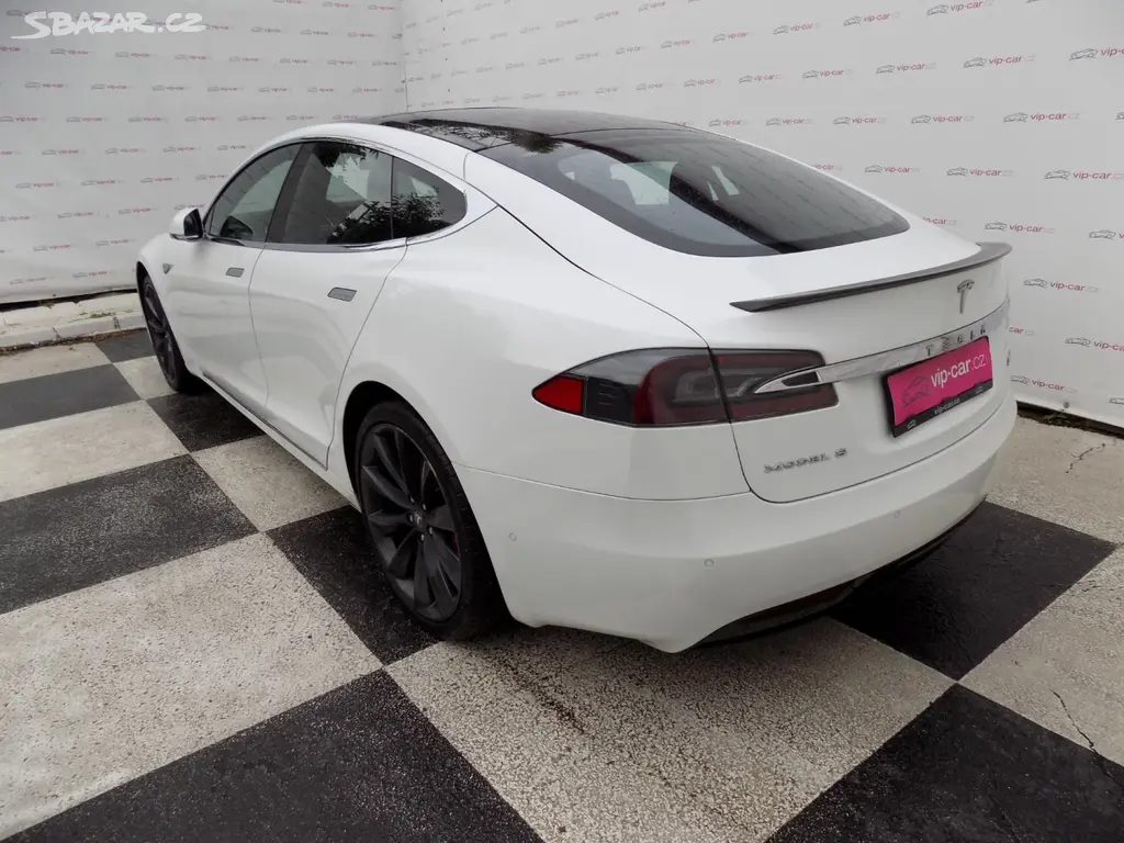 Tesla Model S, P90D-780PS Nabíjení zdarma - fotka 3