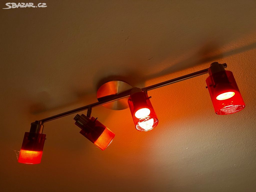 4bodové světlo s červenými cylindry vč úspor. LED