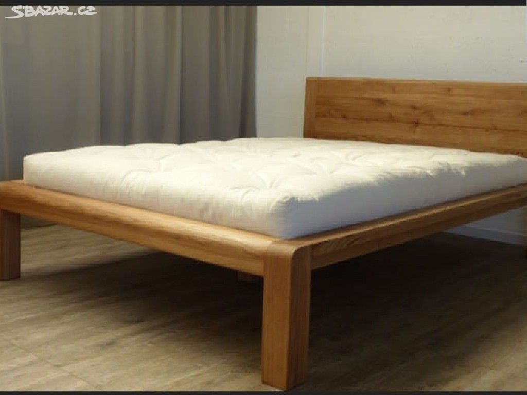Masivní nová Dubová postel