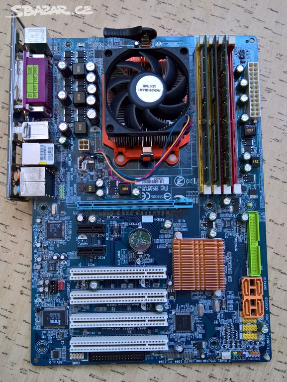 Gigabyte GA-M61P-S3 (AM2) + AMD Athlon 64 X2 4000+