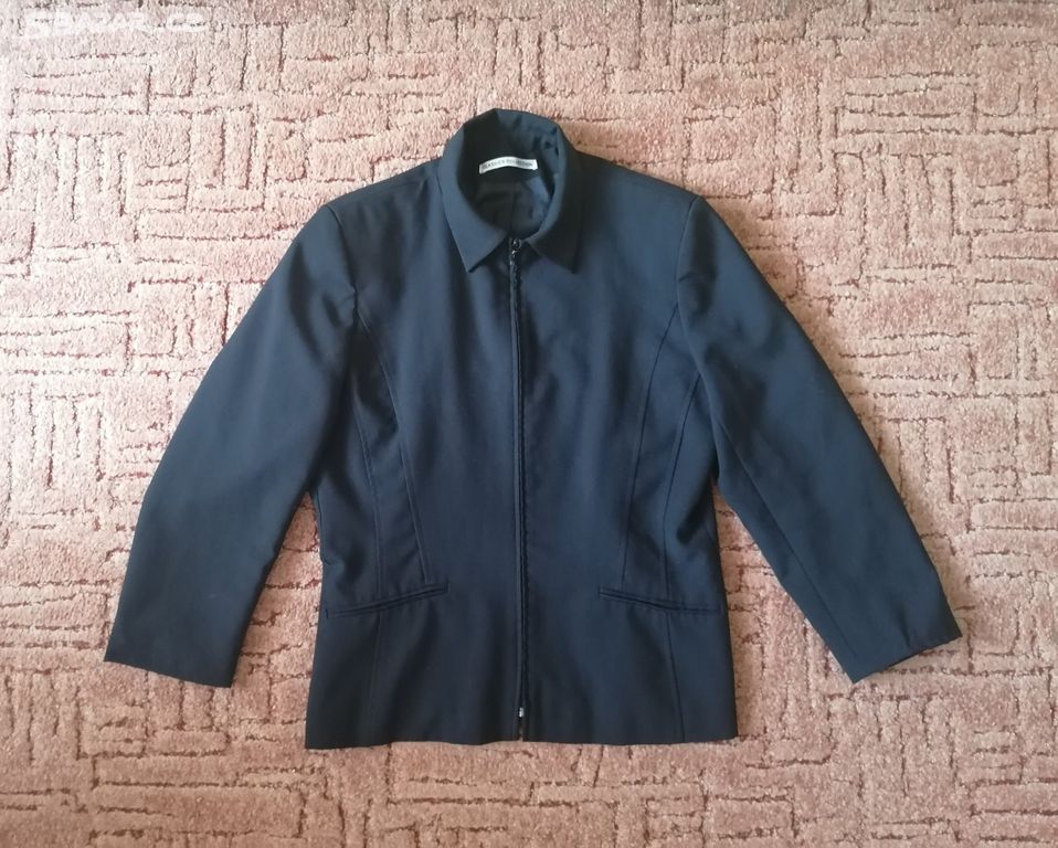 Dámský černý lehký kabátek (sako) na zip vel. 44