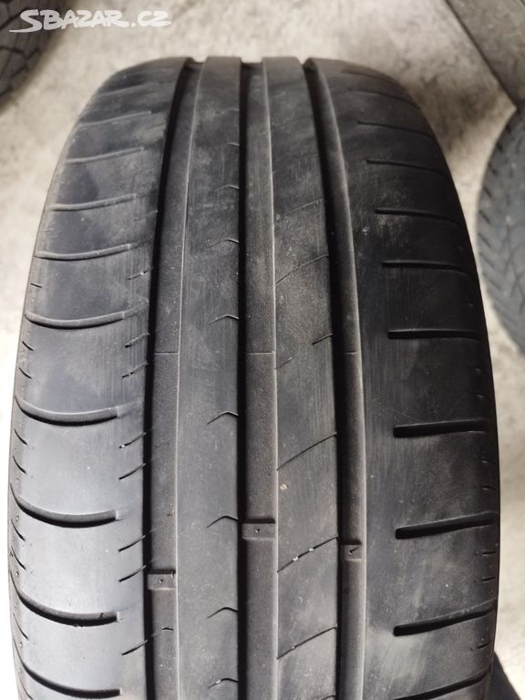 4KS LETNÍ Hankook 185/60 R15 - PĚKNÉ