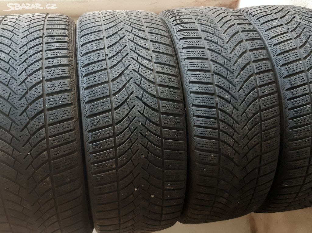 PNEU 225/45R17 M+S ZIMNÍ SEMPERIT