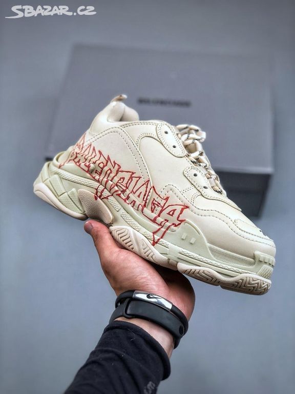 Balenciaga Triple S tenisky