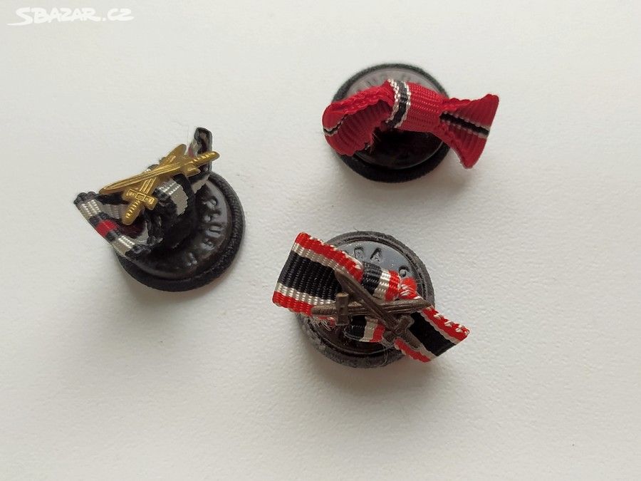 Tři miniatury vyznamenání Wehrmacht medaile odznak