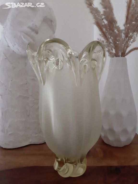 Luxusní matovaná váza z hutního skla - Egermann